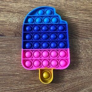 pop it ice cream toy
